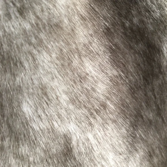 Simply Vera Faux Fur Short Sleeve One Hook Coat - Picture 4 of 7